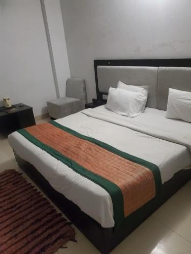Hotel Aashiyana Inn Neu-Delhi Exterior foto